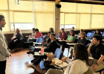 Capacitación de gatekeepers: 185 individuos han recibido entrenamiento en prevención del suicidio en la región de Valparaíso.