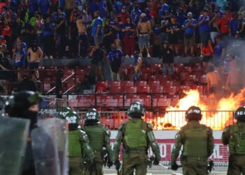 La Universidad de Chile interpuso querellas contra los cuatro arrestados por los serios incidentes en el Estadio Nacional.