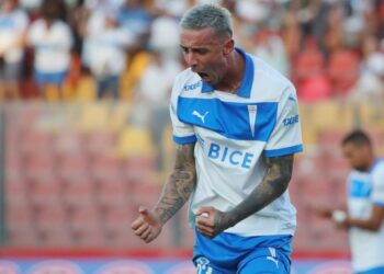 Tomás Asta-Buruaga habla sobre su renovación y los objetivos de la UC: «El objetivo es ser campeones».