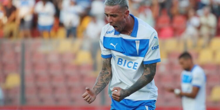 Tomás Asta-Buruaga habla sobre su renovación y los objetivos de la UC: «El objetivo es ser campeones».