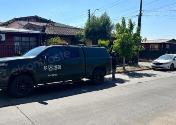 Extensa operación policial cerca del centro de Los Ángeles por un allanamiento.