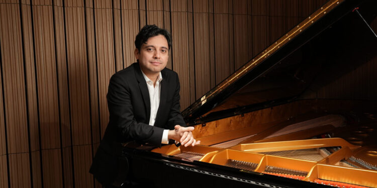 Fundación CorpArtes trae “Virtuosismo & Encanto”, el concierto imperdible del pianista Danor Quinteros en el Teatro CA660.