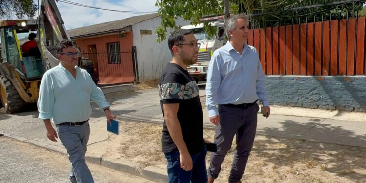 La ciudad avanza en la mejora de veredas y calzadas en diversos sectores.