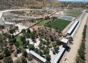 Parque Metropolitano Cerro Chena lleva un 75% de avance y se perfila como el nuevo pulmón verde del sur de Santiago.