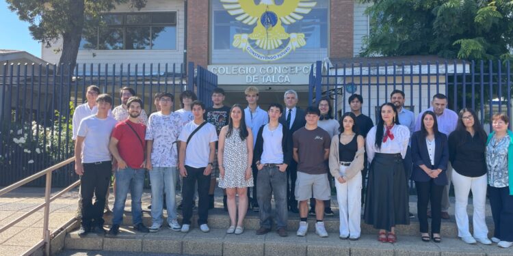 Colegio Concepción de Talca resalta a estudiantes que obtuvieron altos puntajes en la PAES 2025.