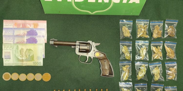 Carabineros detiene a tres individuos tras los disparos en el cerro «La Virgen».