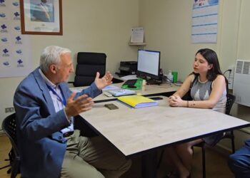 Diputada Veloso se encuentra con sindicatos y director del Hospital de Linares por crisis sanitaria: “Se necesita con urgencia un nuevo hospital para el Maule Sur”.