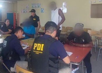 Fiscalización migratoria en Curicó concluye con dos expulsiones.