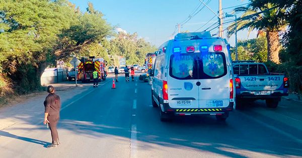[AHORA EN LAMPA] Accidente entre auto y moto cobra la vida de una persona en la Ruta G-16.