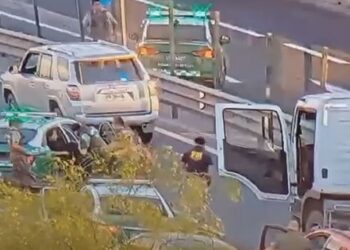 Cachan a dos pillos tras asalto a camiones en Pudahuel.