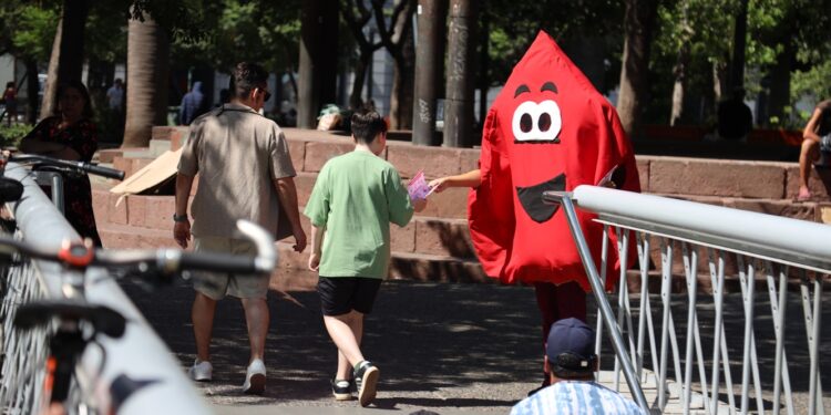 Lanzan campaña de donación de sangre para ayudar a las víctimas de los incendios en el sur.