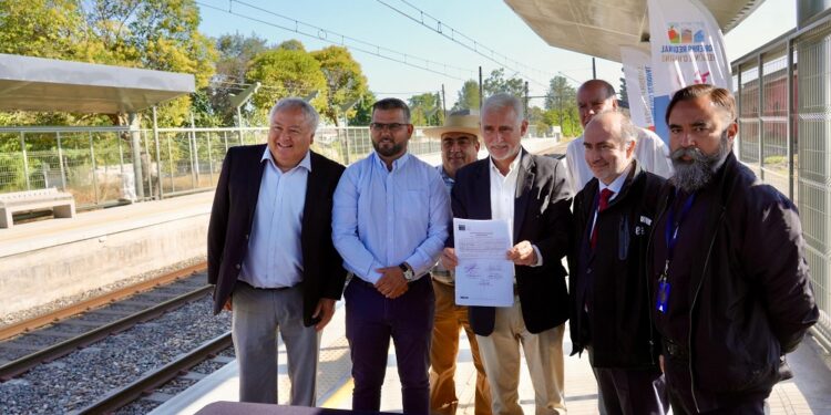 Gobierno Regional recupera las estaciones de tren en Requínoa y Rosario.