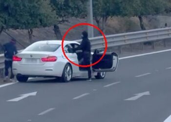 [VIDEO] Encerrona en Chamisero: roban auto a la vista de todos en la entrada de la autopista