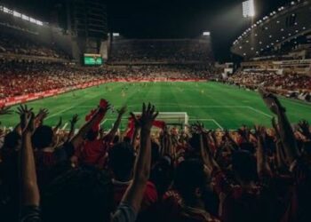 Un calendario continuo y equipos amplios inician el fútbol chileno 2026.