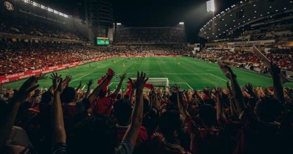 Un calendario continuo y equipos amplios inician el fútbol chileno 2026.