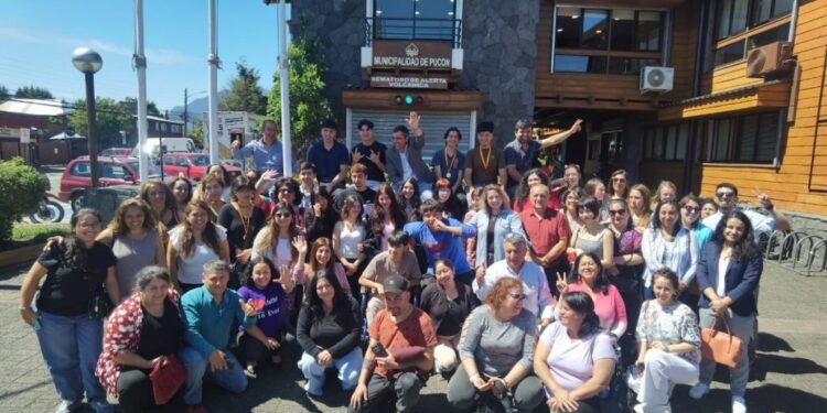 Estudio continuo y ensayos: la clave del éxito para los estudiantes con mejores puntajes en Pucón.