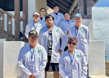 Papudo introduce credenciales para controlar el comercio ambulante en la zona costera.