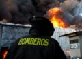 Un incendio registrado en la comuna de Teno dejó como saldo una persona fallecida.