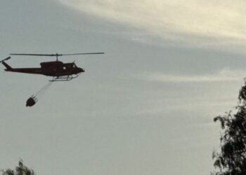 Incendio en Tiltil arrasa más de 1.500 hectáreas y sigue activo.