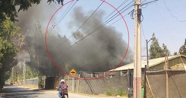 Se reporta incendio en una estructura en Lampa.