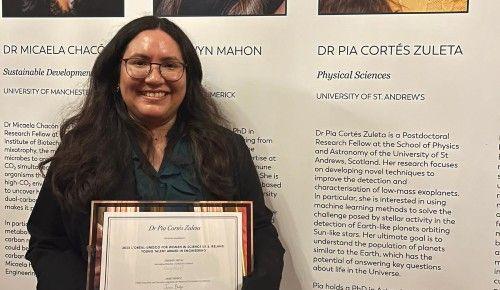 Astrónoma de la U. de Chile gana el premio L’Oréal-UNESCO For Women in Science 2026 en el Reino Unido.