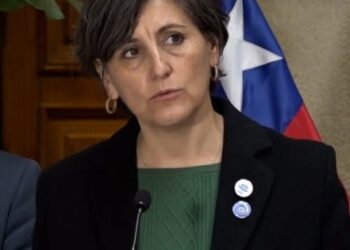 Denunciarán a la ministra de Salud por la muerte de un paciente tras la cirugía de emergencia de su mamá.