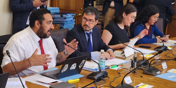 Comisión Mixta del Congreso le da el visto bueno a proyecto de ley que refuerza la convivencia escolar y el bienestar socioemocional.