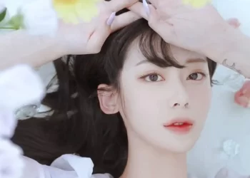 Tragedia en la industria del K-pop: fallece a los 27 años la cantante Mo Soo-jin.