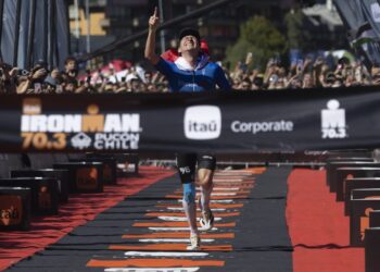 Diego Moya se coronó campeón del Itaú IRONMAN 70.3 Pucón 2026 y establece un nuevo récord histórico – LAVOZDEPUCON.