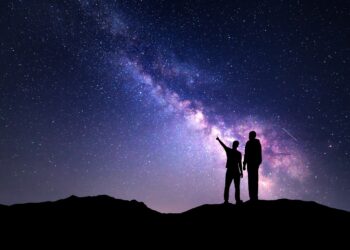 Astronomía y ciencia se toman Molina: Radal Siete Tazas será sede de una fiesta astronómica sin precedentes.