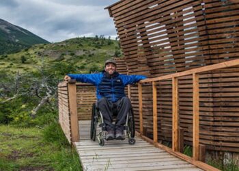 Fundación Wazú advierte sobre abusos a los derechos en transporte y turismo durante el verano.