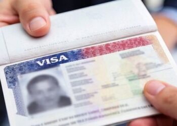 EE.UU. informa que suspende de manera indefinida las visas de inmigrante para 75 países.