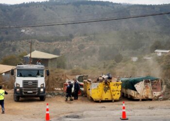 Valparaíso pone en marcha un plan escalonado para optimizar el manejo de residuos en Laguna Verde.