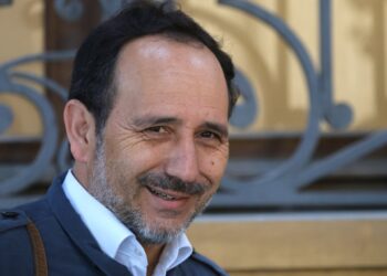 El senador Daniel Núñez admite fallos del Partido Comunista en el Gobierno y hace un llamado a la reflexión interna.