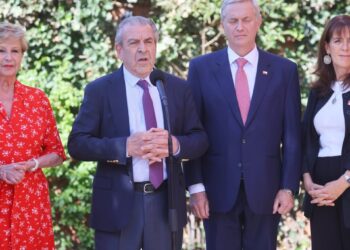 La emergencia médica de Marta Larraechea moviliza un respaldo unánime hacia la familia Frei.