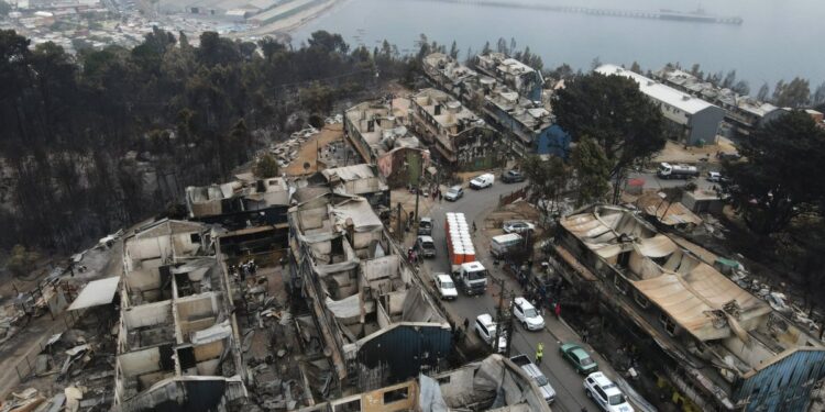 El SII implementó beneficios fiscales para los afectados por incendios forestales en Ñuble y Biobío.