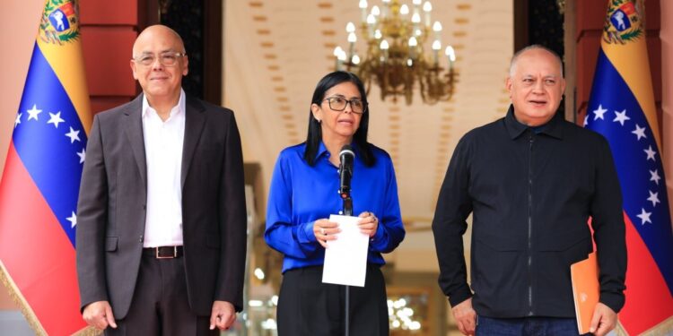 Delcy Rodríguez proclamó elecciones «libres y justas» en Venezuela, aunque no ofreció una fecha específica.