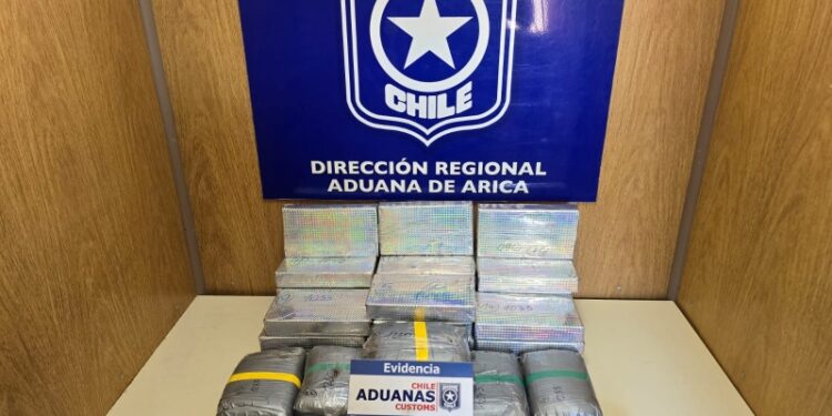 Incautan 26 kilos de cocaína y 12 de ketamina en un control vehicular en la aduana de Chacalluta.