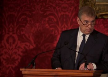 El Palacio de Buckingham se ofrece a colaborar en posibles investigaciones contra el exduque Andrés en relación al caso Epstein.