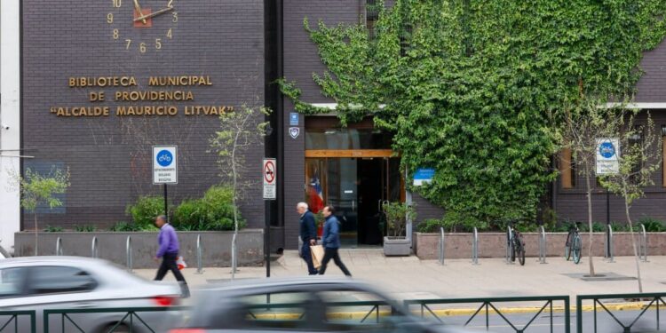 Biblioteca Municipal de Providencia abre su nueva sede en Manuel Montt 101.