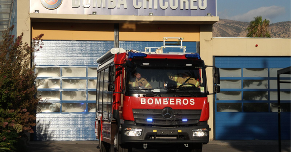 Bomba Chicureo suma un carro de bomberos nuevo y moderno para potenciar su trabajo operativo.