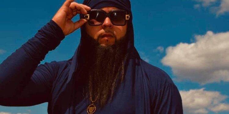 “Ay Amor” de Davinci Valentín cruza fronteras y se empieza a escuchar en radios de varios países.