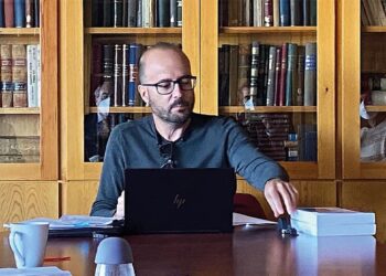 El supuesto poder taumaturgico de las leyes y la equivocada tentación de limitarlas a una simple suma.