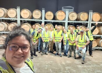 INACAP y Cervecería Kunstmann estrenan un nuevo diplomado para formar maestros cerveceros.