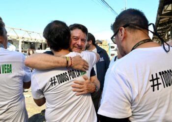 Activan el Fondo MiPyme Segura para ayudar a los locatarios damnificados por el incendio en La Vega Central.