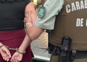 Detienen a pareja tras un violento atraco a pocas calles del centro de Los Ángeles.