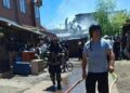 Un incendio dañó dos casas en el sector sur de Los Ángeles.