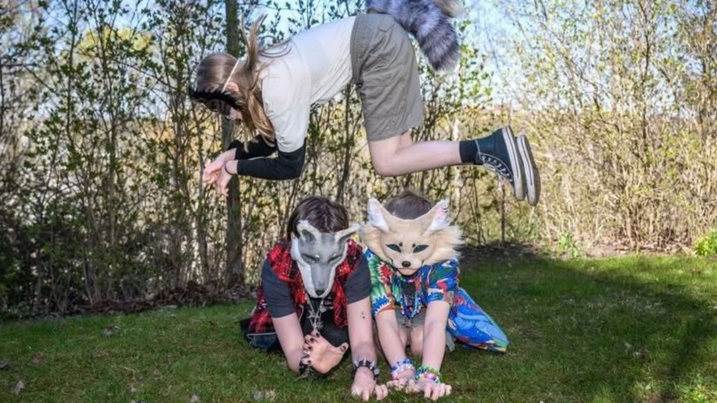 ¿Qué son los “Therian”?: la subcultura juvenil que ha ganado popularidad en Chile y Argentina.