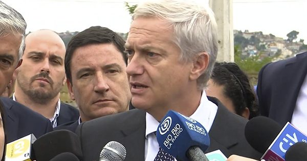 Kast arranca gira por Europa y pospone otra vez el nombramiento de subsecretarios y delegados.