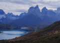 Cuatro turistas fueron arrestados y echados del Parque Torres del Paine por hacer fuego.
